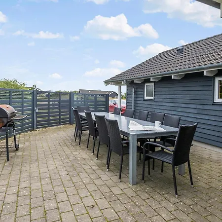 Casa de Férias Pet Friendly In Sydals With Sauna *